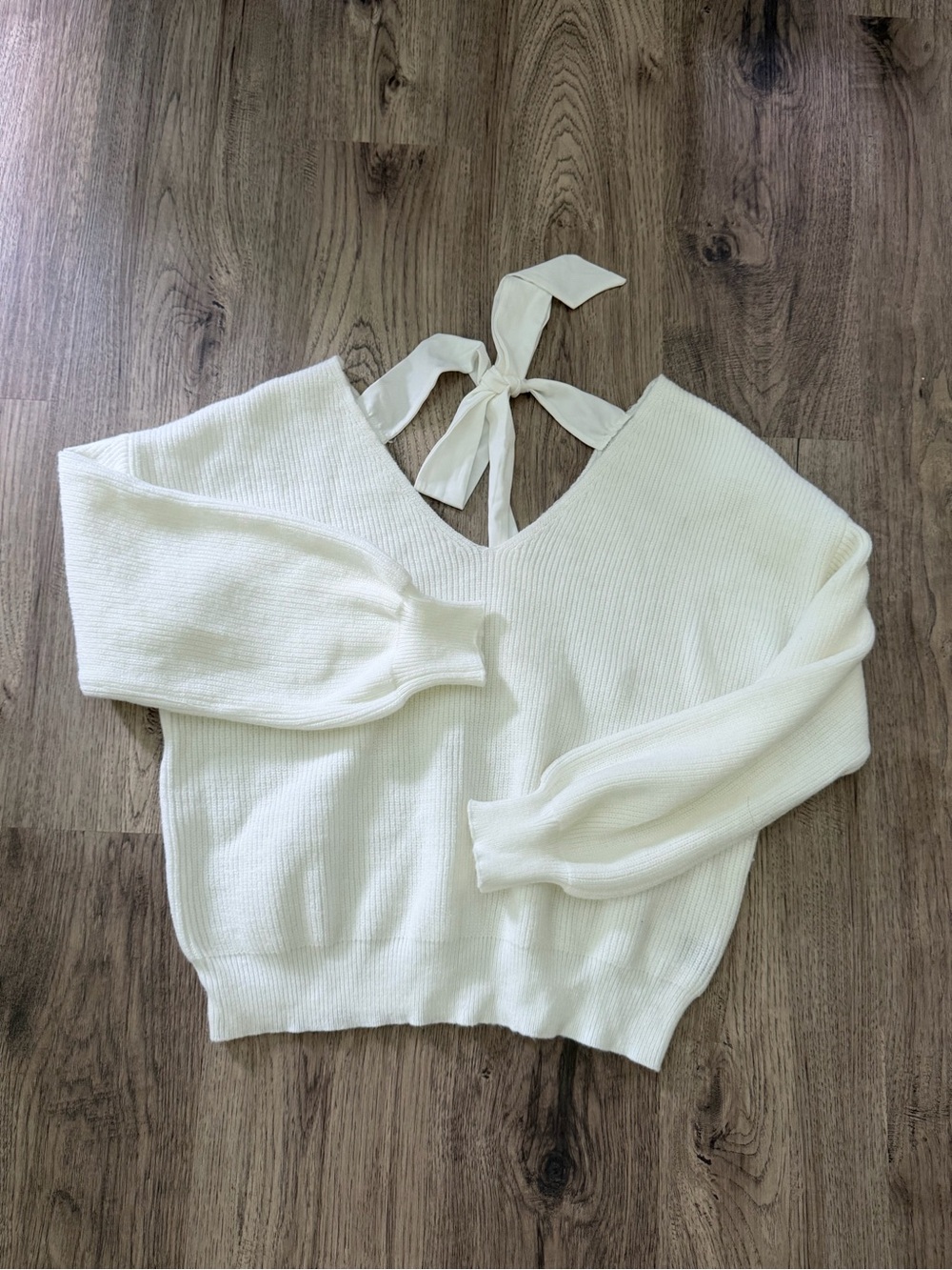 SHEIN Cream V-Neck Tie-Back Knit Top